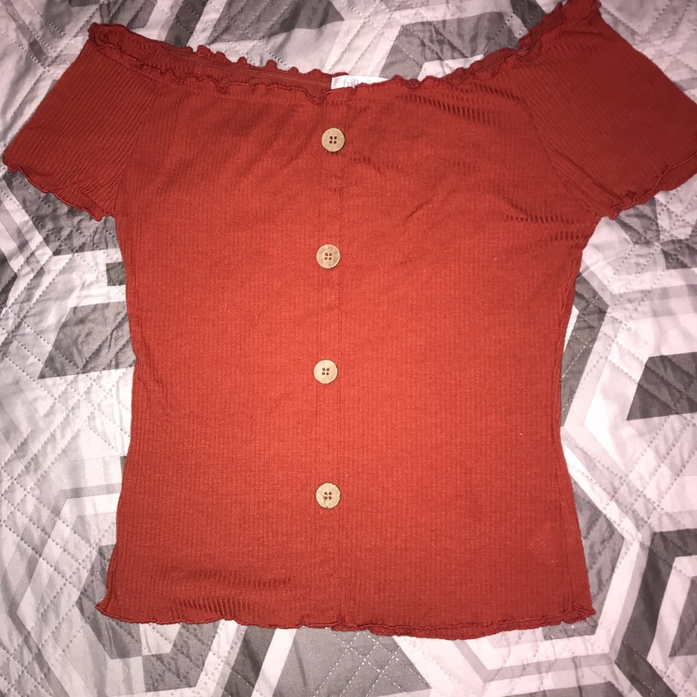 off the shoulder tee